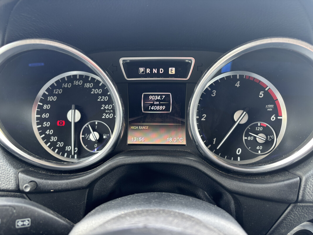 Mercedes G 350