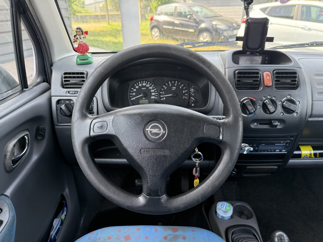 Opel AGILA