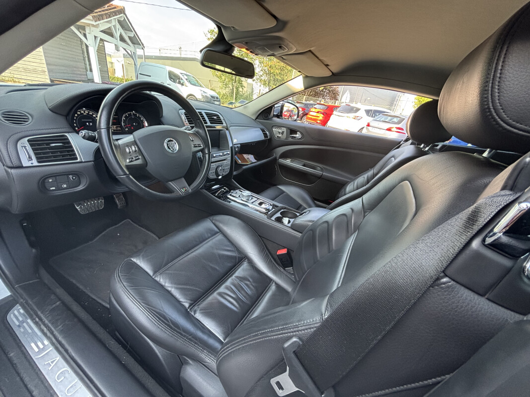 Jaguar XRK COUPE