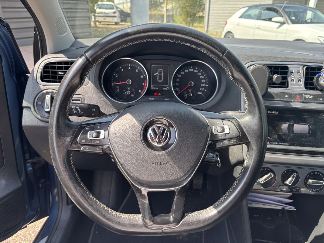 Volkswagen POLO 5