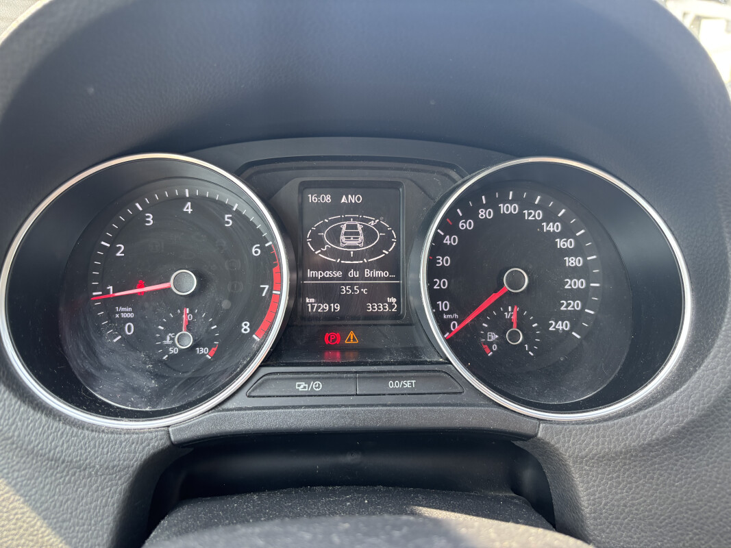 Volkswagen POLO 5