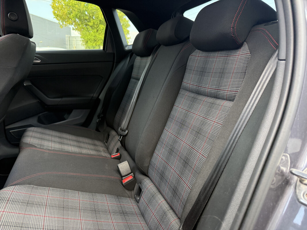 Volkswagen POLO 6