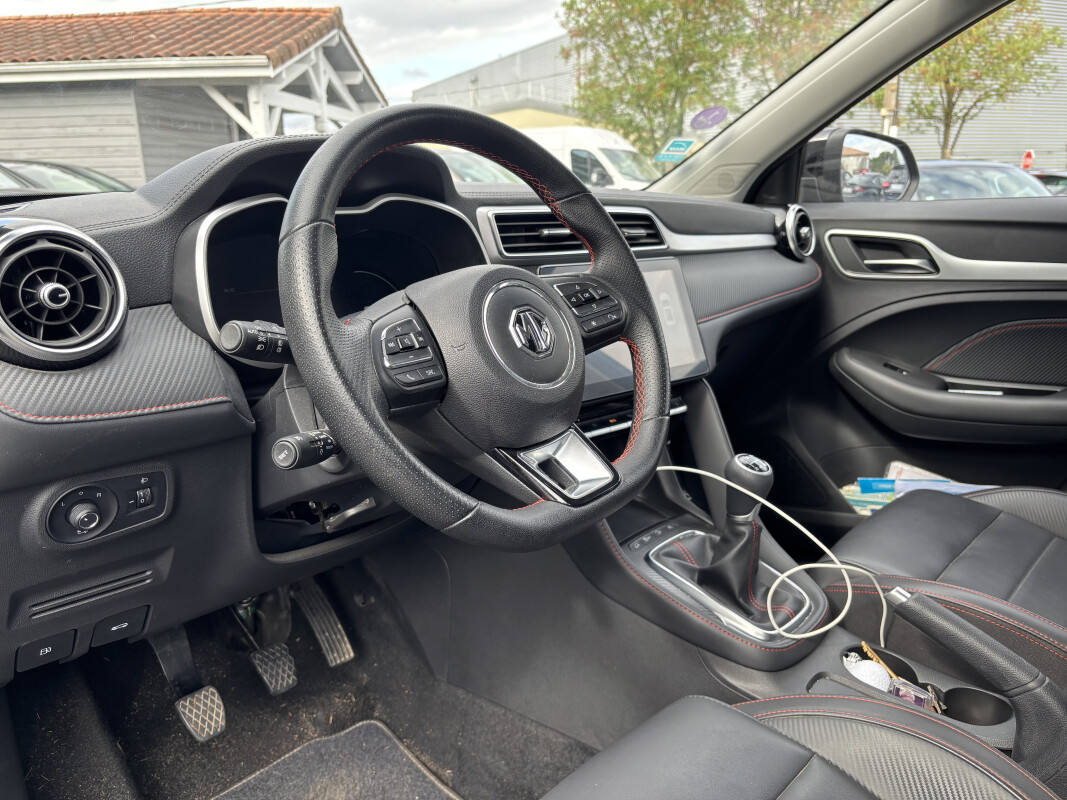 MG ZS