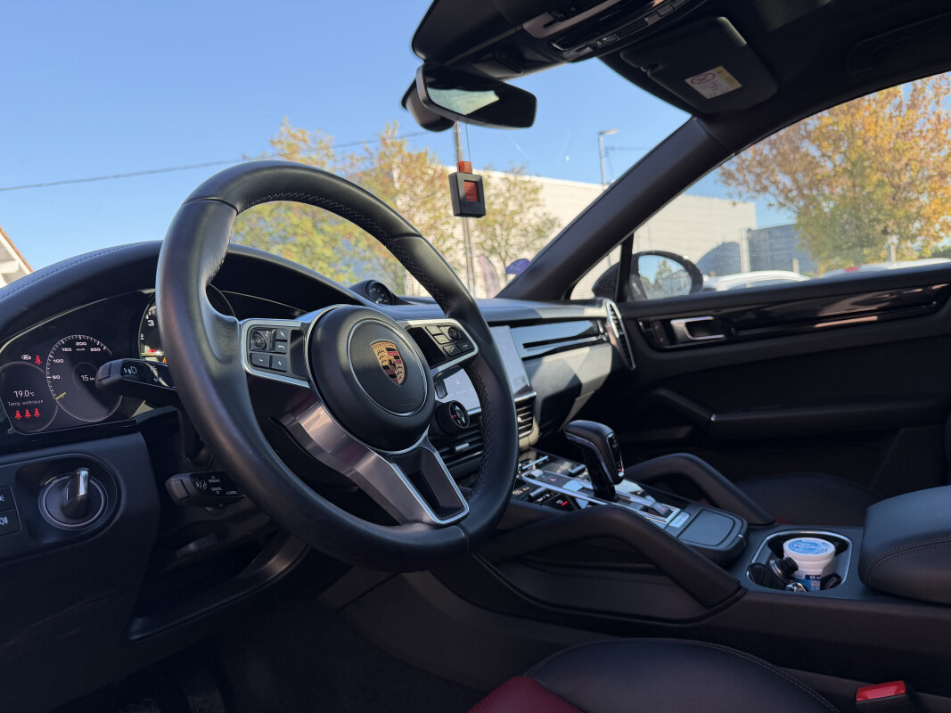 Porsche CAYENNE COUPE