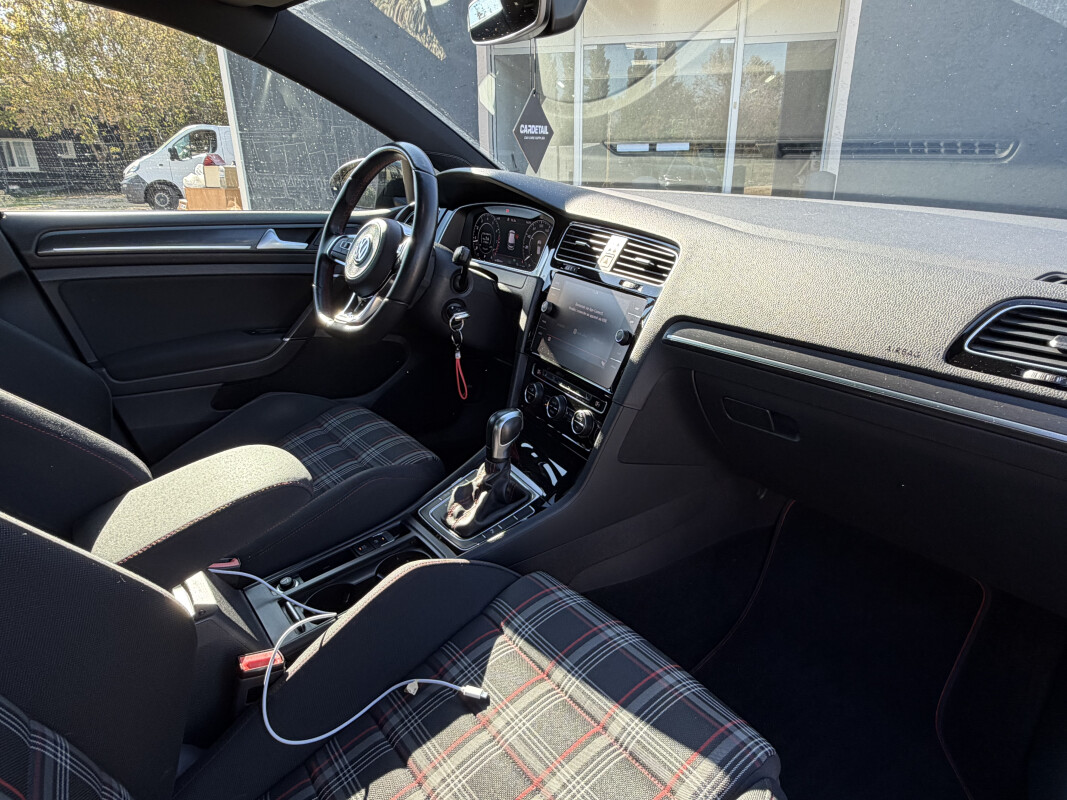 Volkswagen GOLF 7