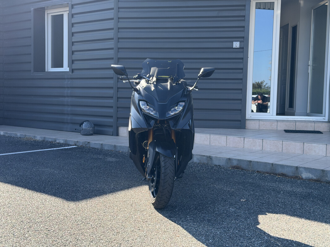 Yamaha XP560D