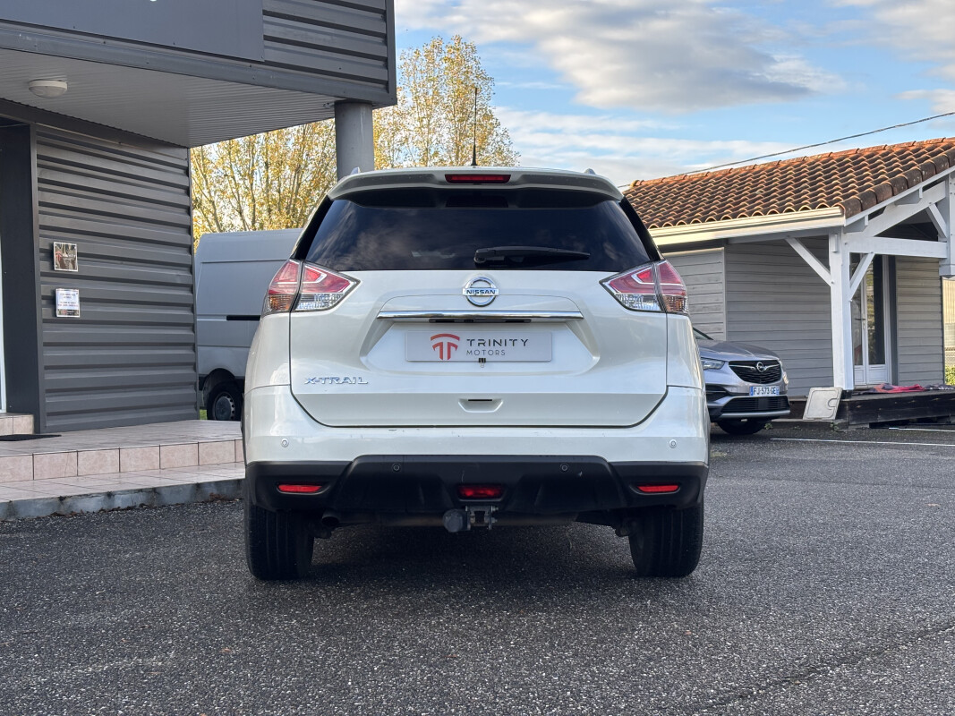Nissan X-TRAIL