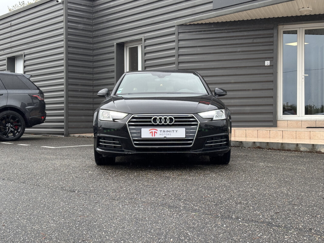 Audi A4 LIMOUSINE
