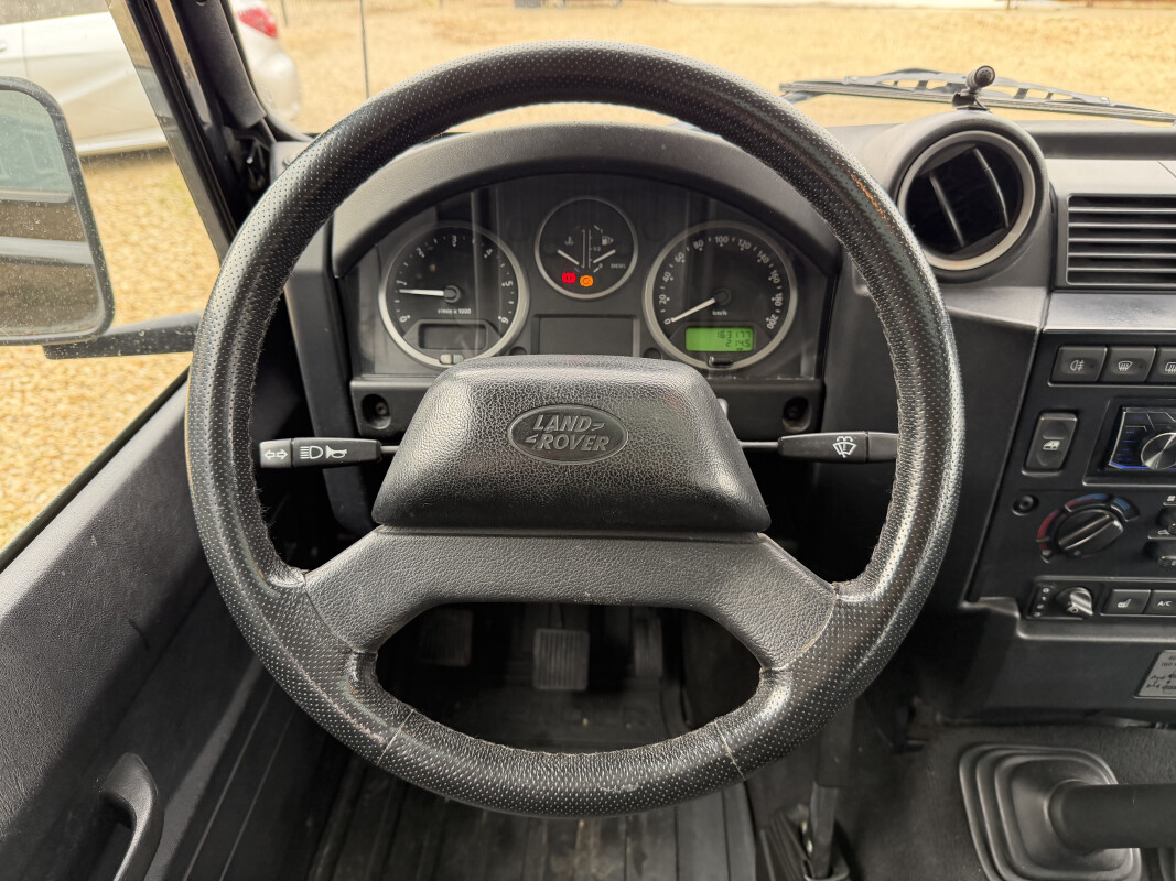 Land Rover DEFENDER 110