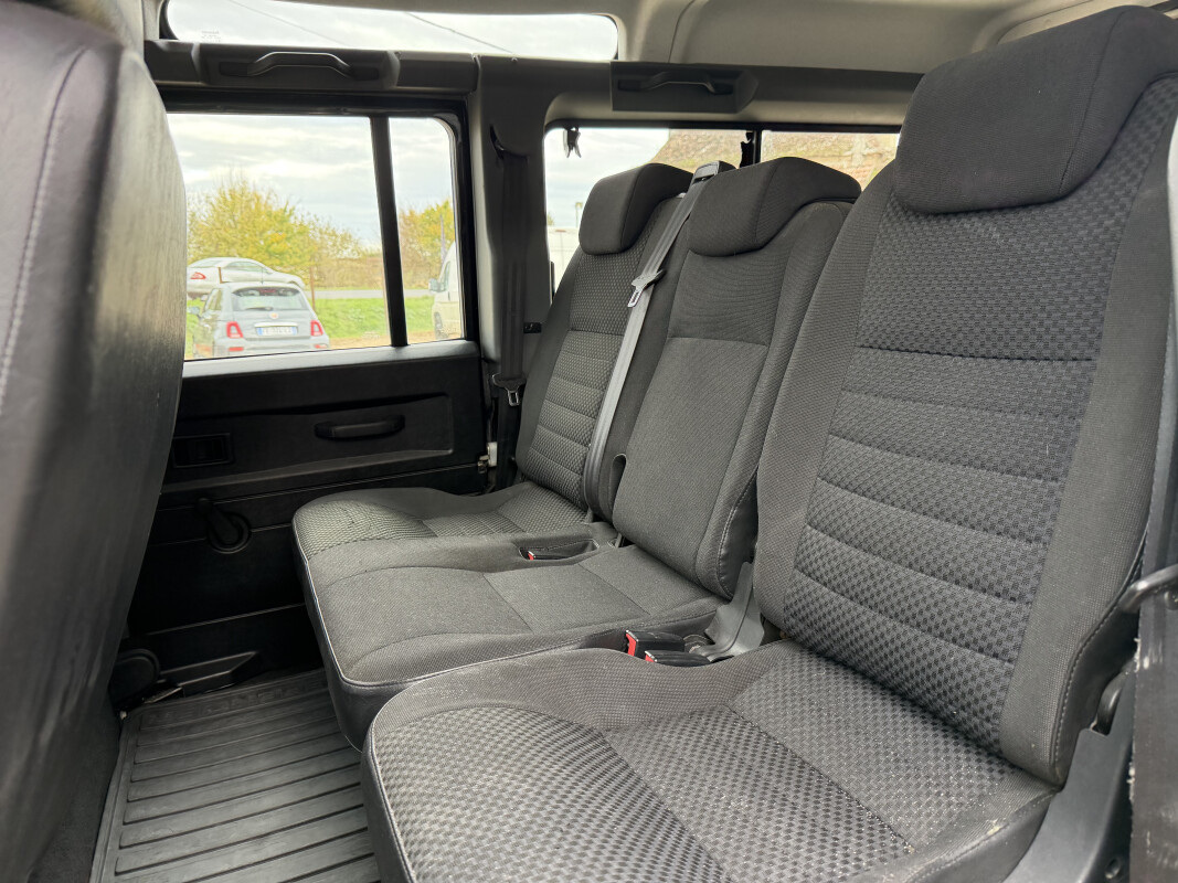 Land Rover DEFENDER 110