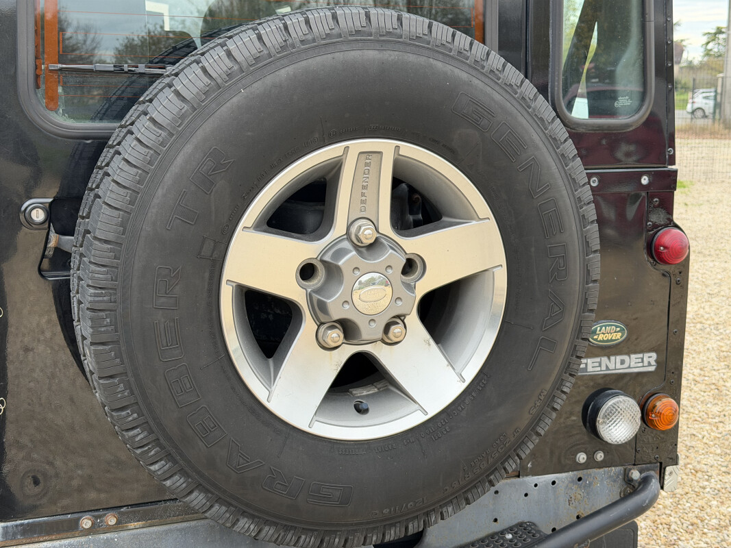 Land Rover DEFENDER 110