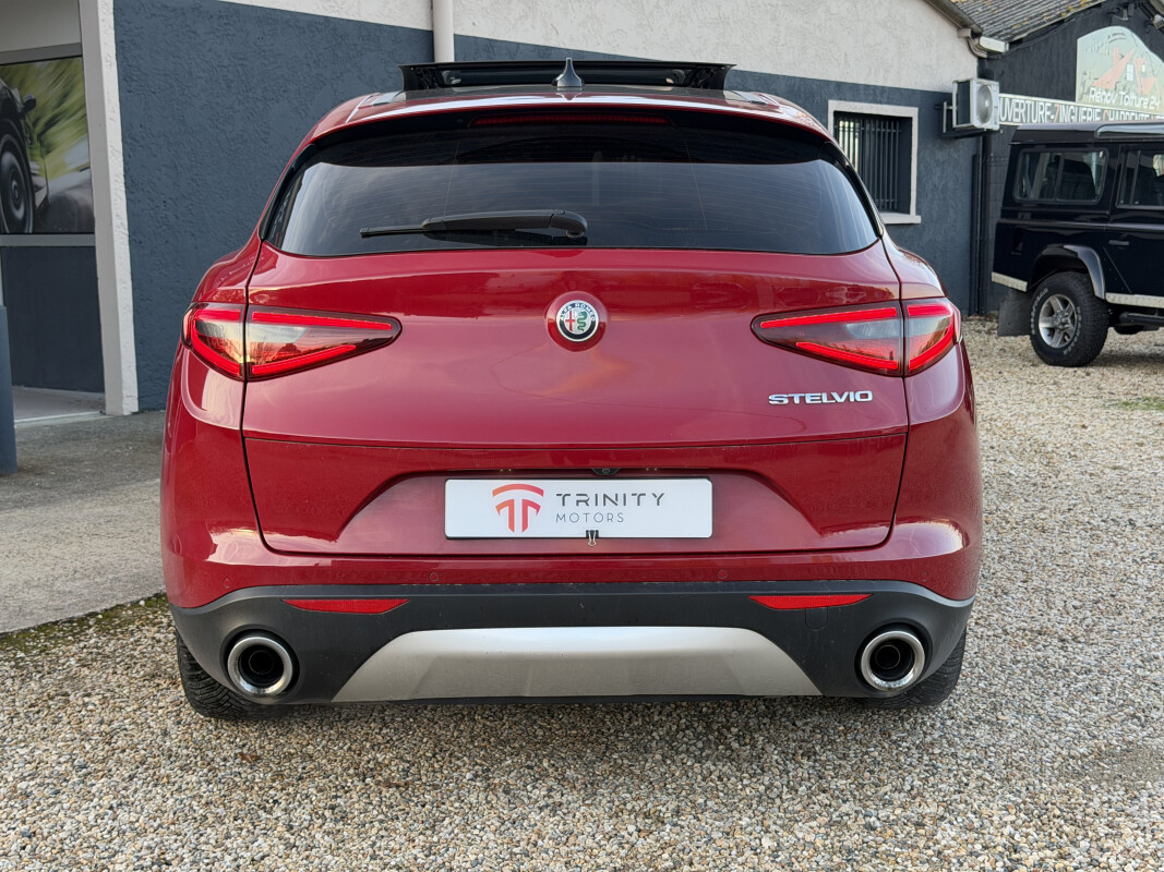 Alfa Romeo STELVIO