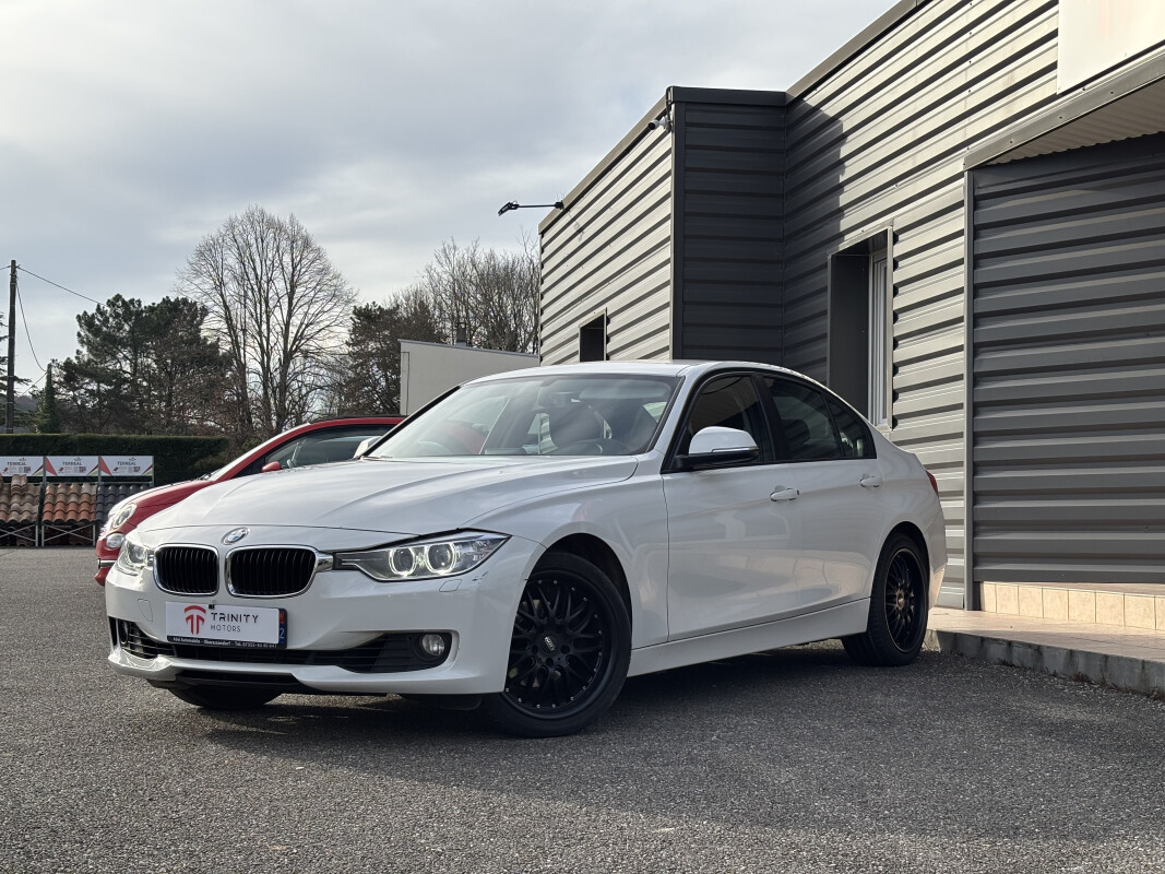 BMW 320i F30 PHASE 1