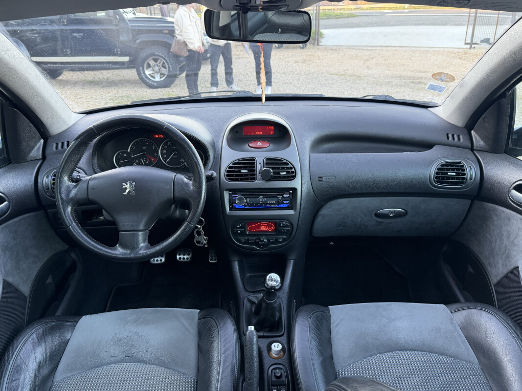 Peugeot 206 S16