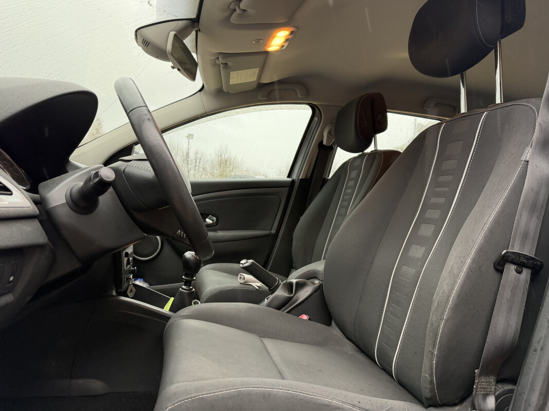 Renault MÉGANE ESTATE