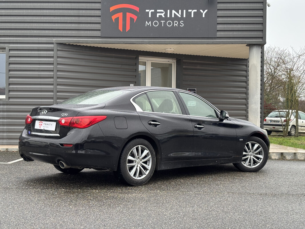 Infiniti INFINITI Q50