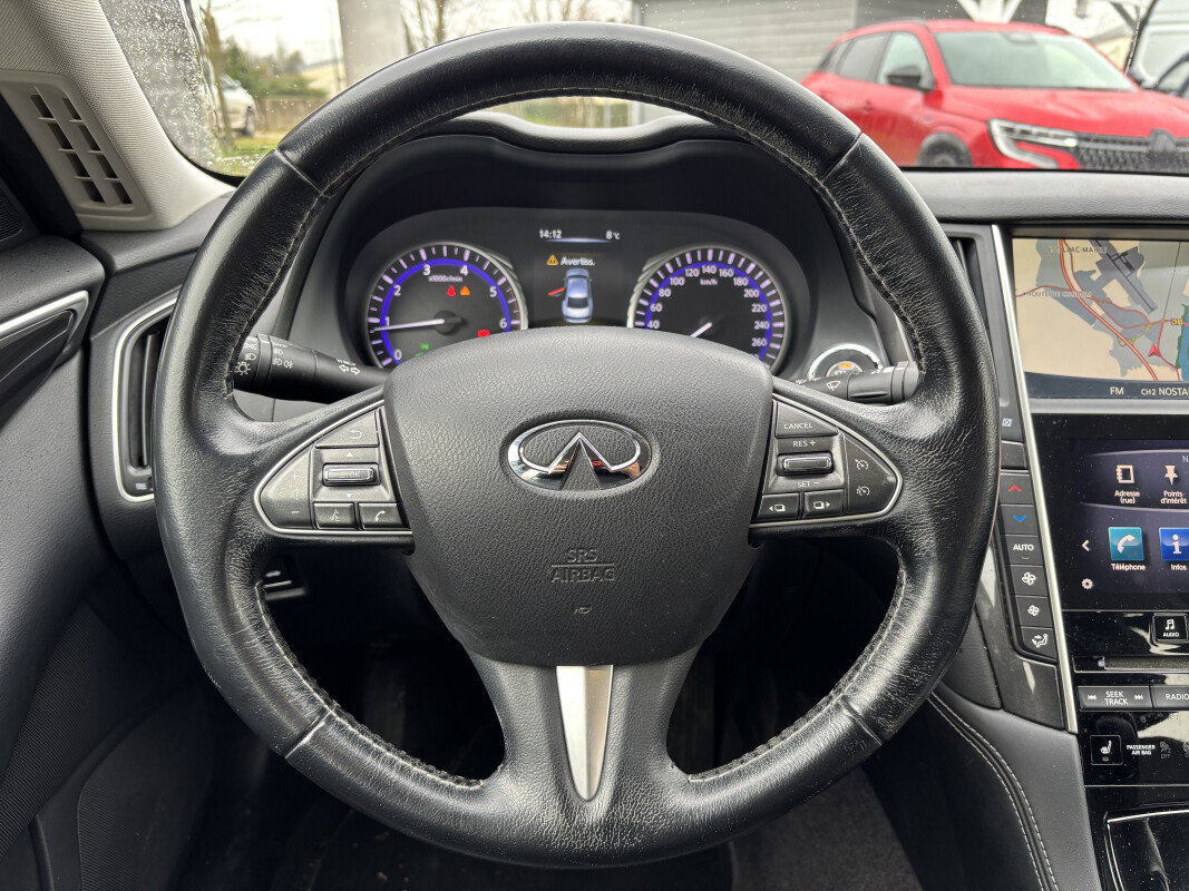 Infiniti INFINITI Q50