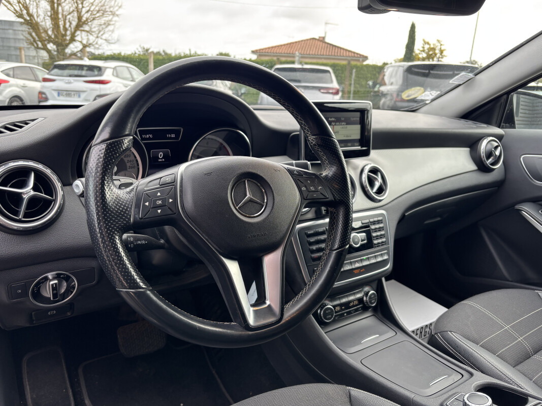 Mercedes CLASSE GLA