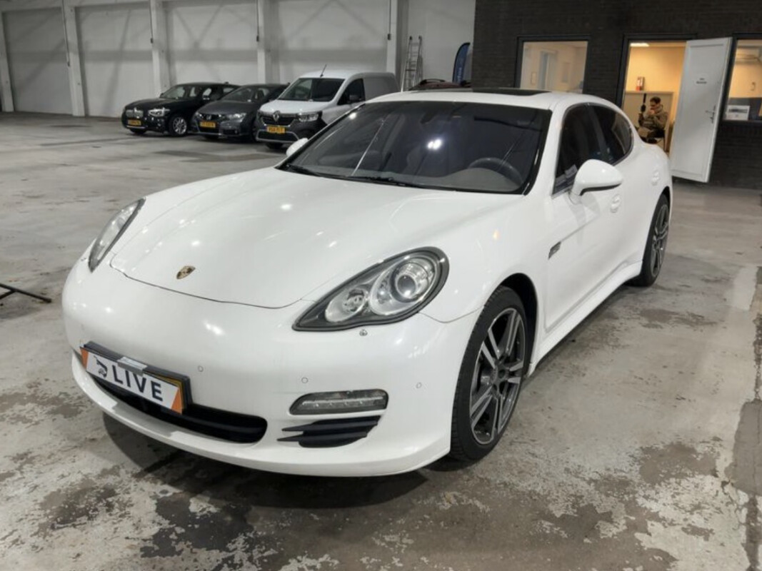 Porsche PANAMERA S