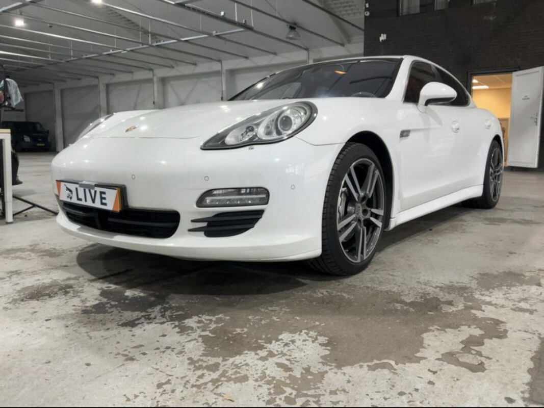 Porsche PANAMERA S