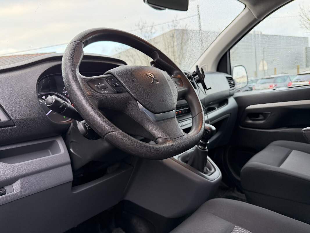 Peugeot EXPERT CABINE APPROFONDIE L3H1
