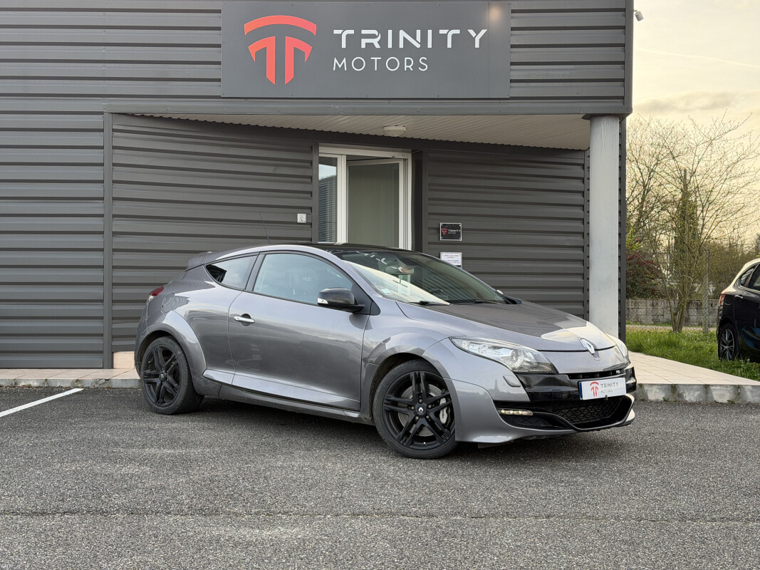 Renault MEGANE III COUPE RS