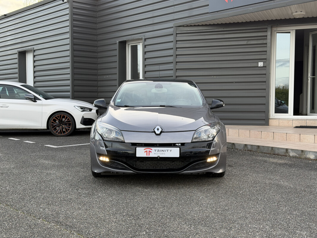 Renault MEGANE III COUPE RS