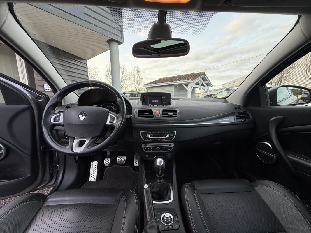 Renault MEGANE III COUPE RS