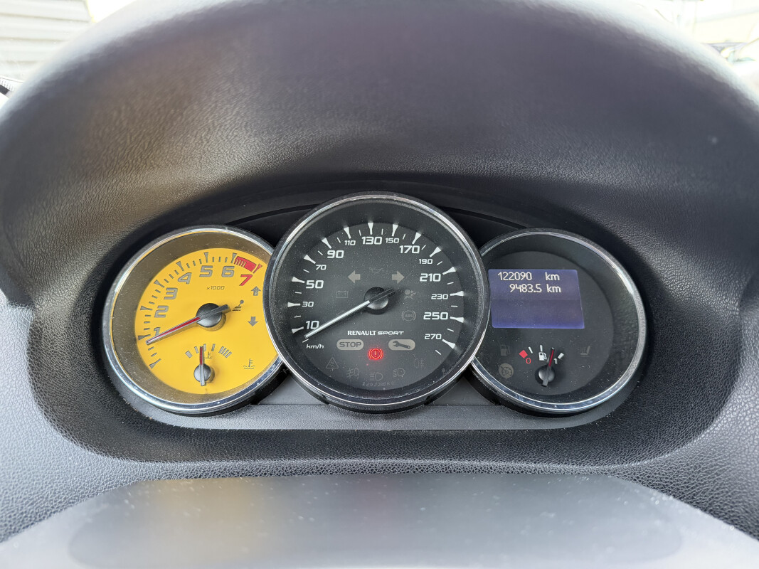 Renault MEGANE III COUPE RS