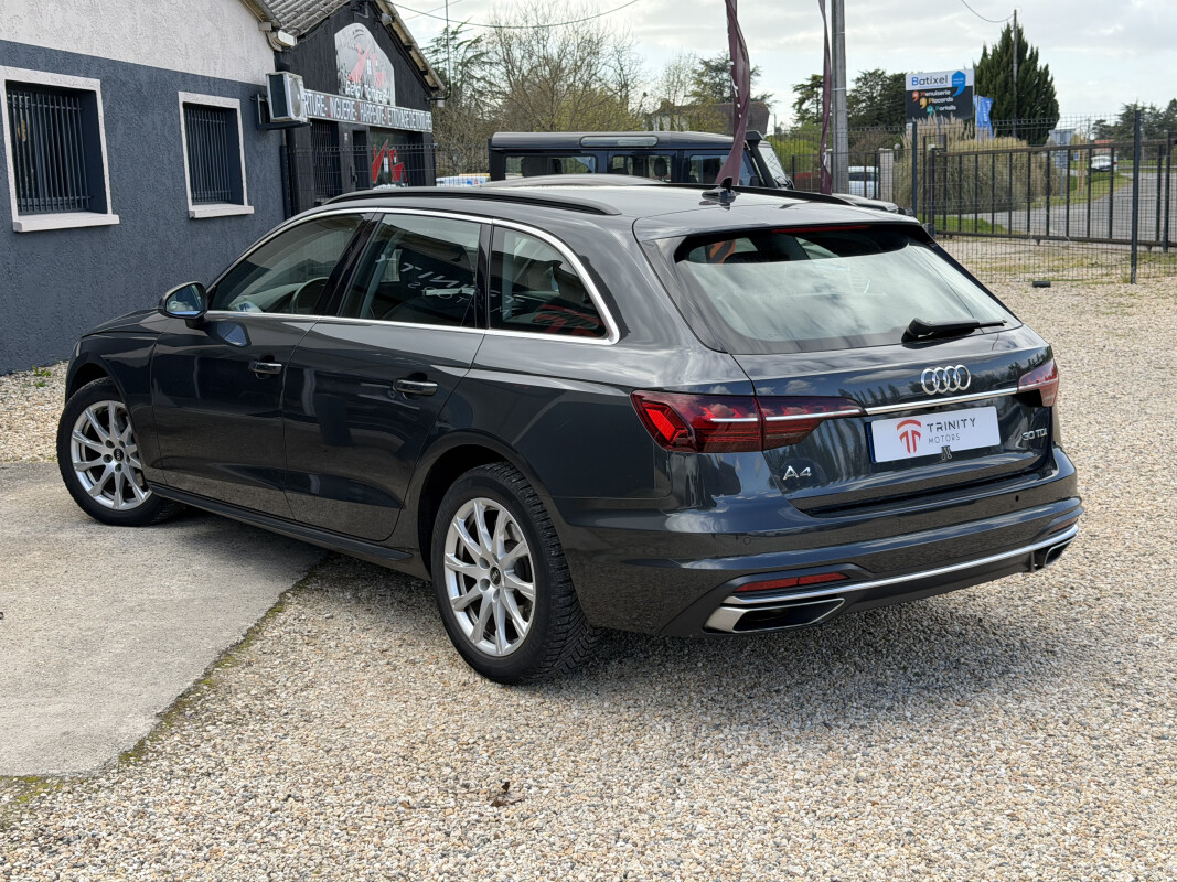 Audi AUDI A4
