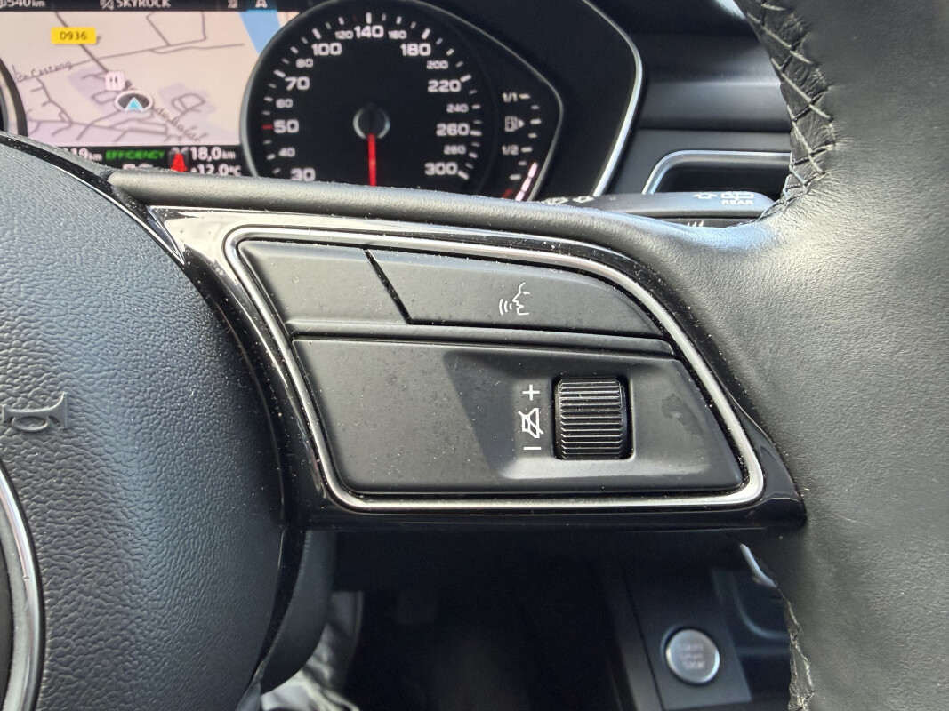 Audi AUDI A4