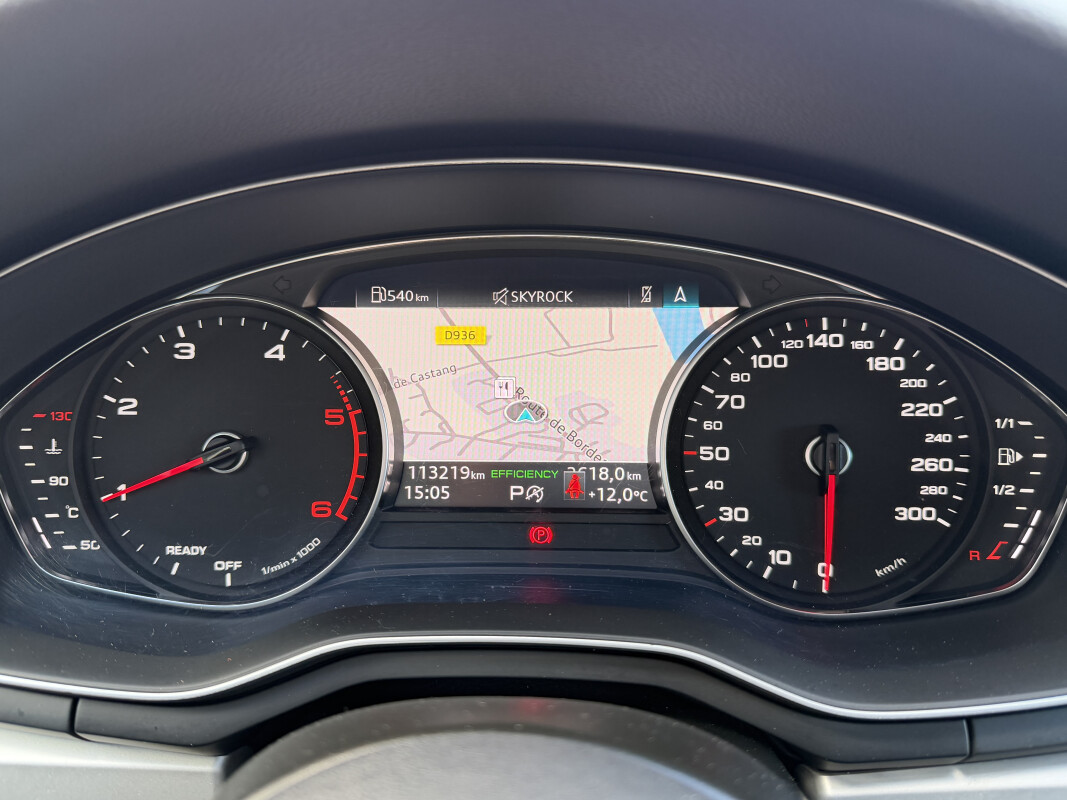 Audi AUDI A4