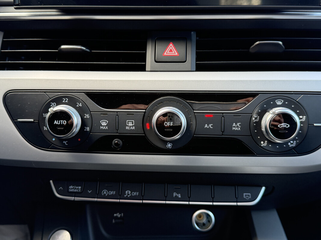 Audi AUDI A4