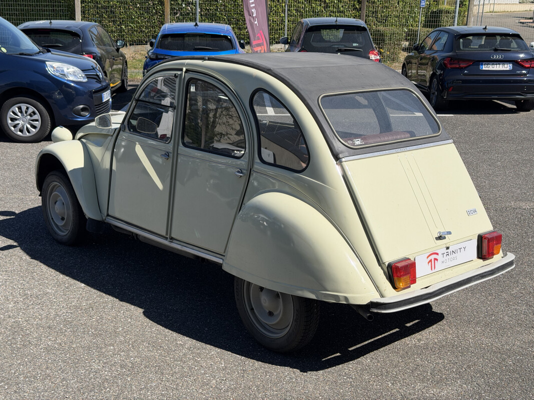 Citroën 2CV 4