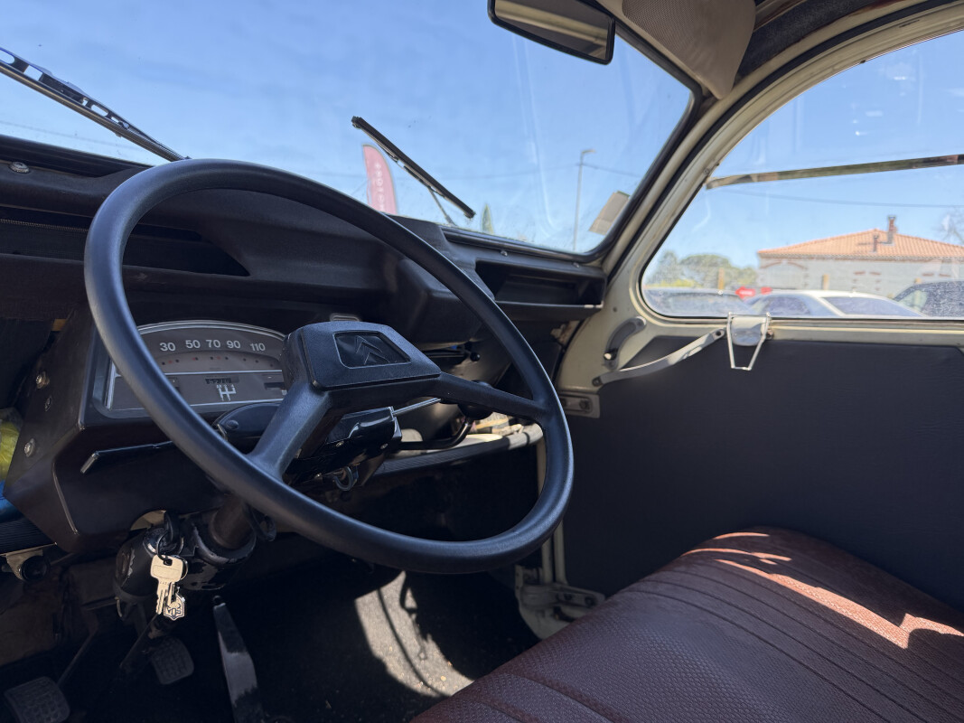 Citroën 2CV 4
