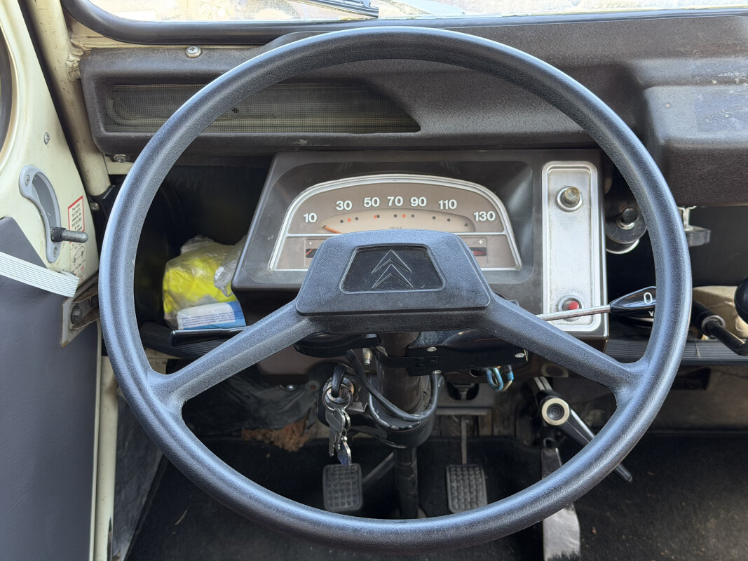 Citroën 2CV 4
