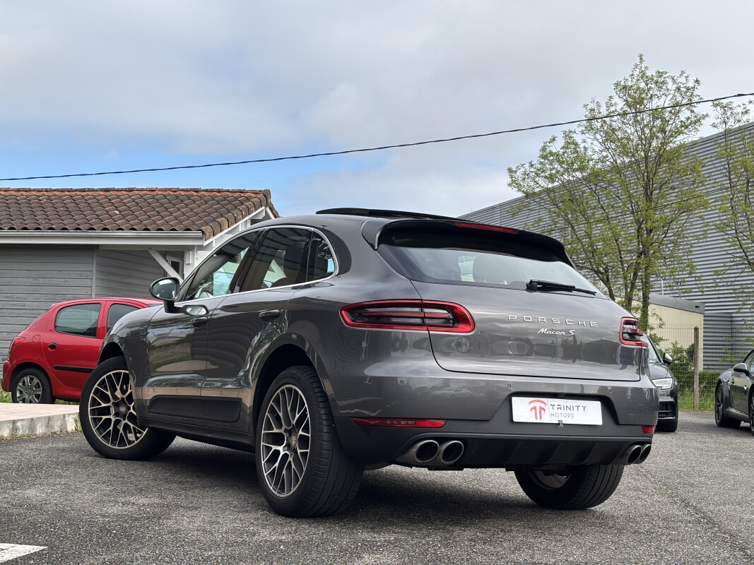 Porsche MACAN S
