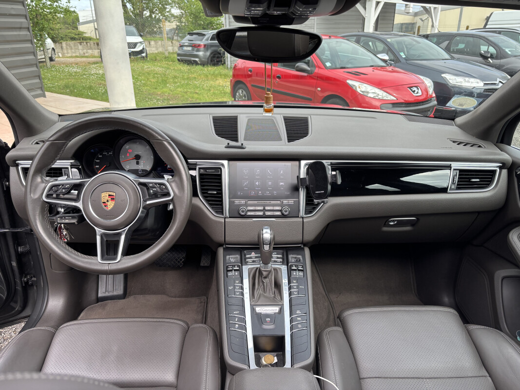 Porsche MACAN S