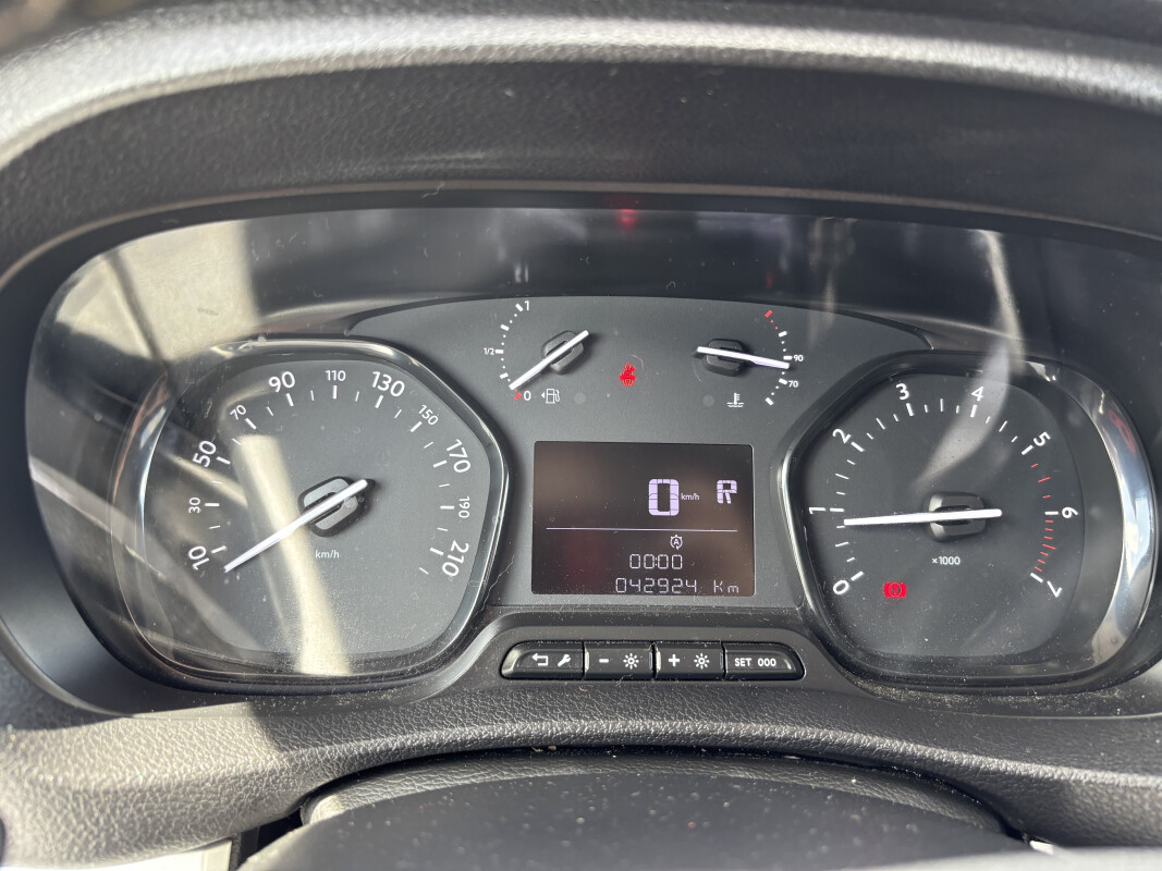Opel VIVARO III