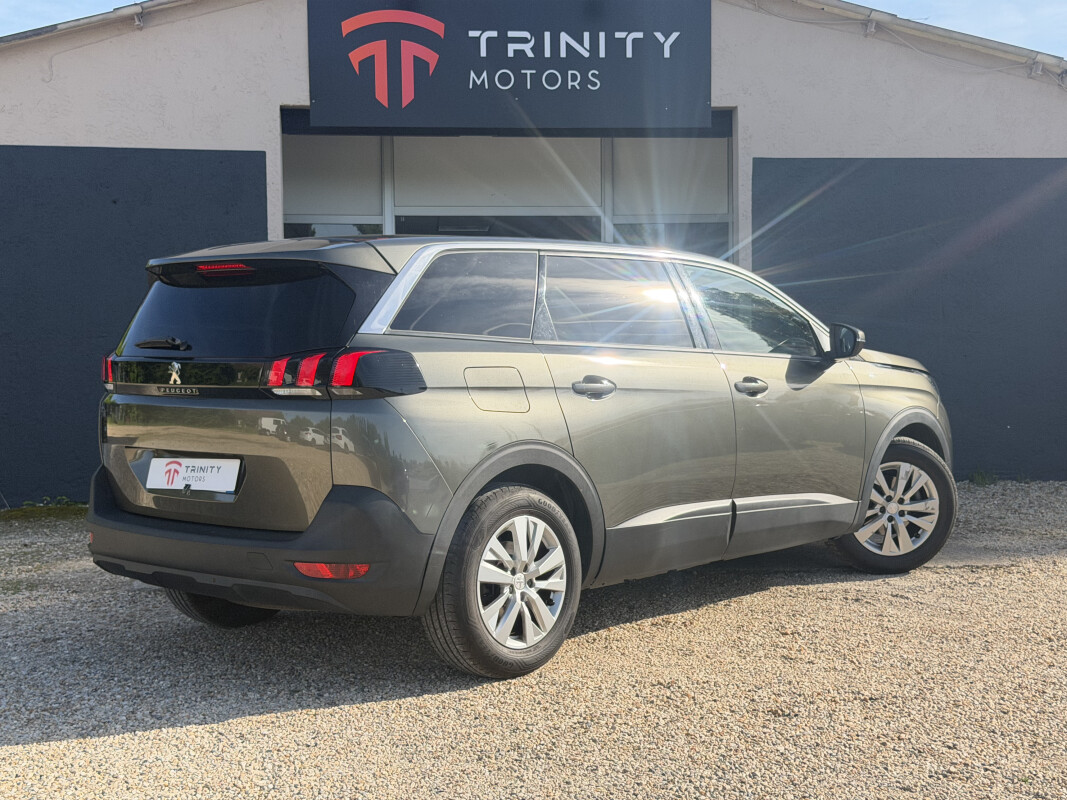 Peugeot 5008