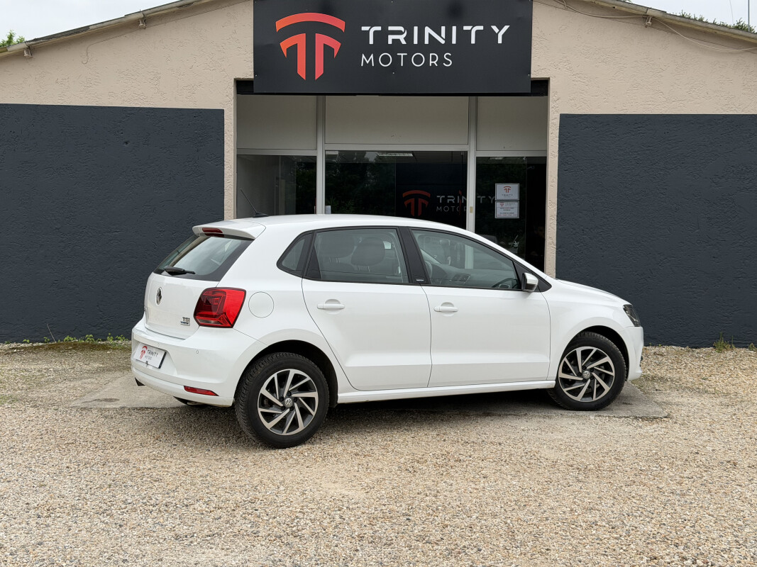 Volkswagen POLO V