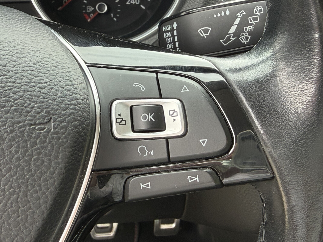 Volkswagen POLO V