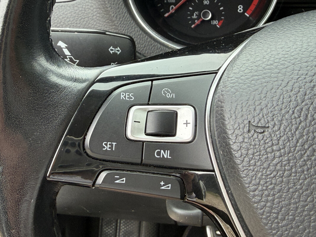Volkswagen POLO V