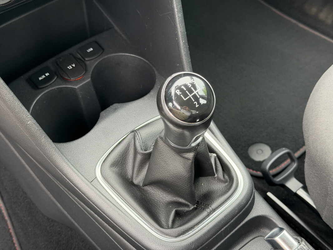 Volkswagen POLO V