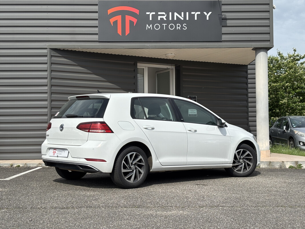 Volkswagen GOLF VII