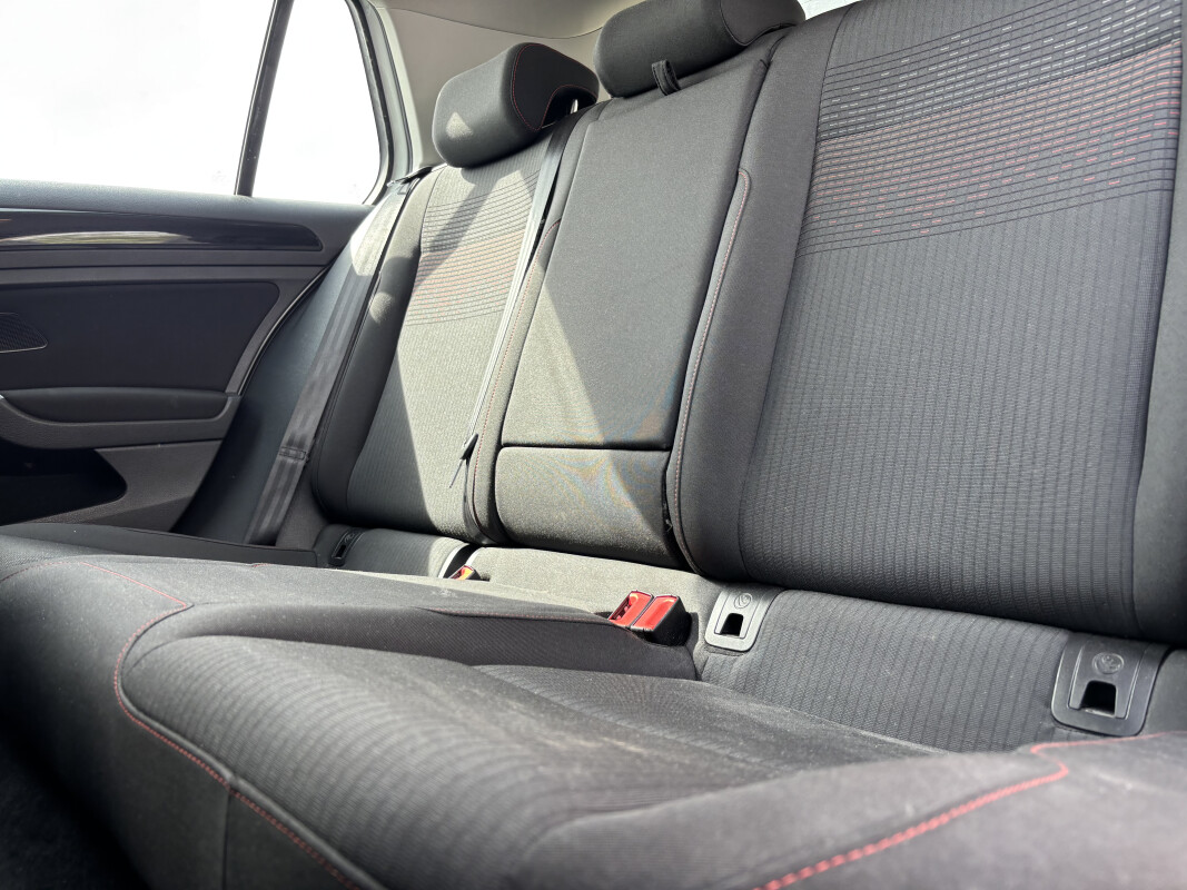 Volkswagen GOLF VII