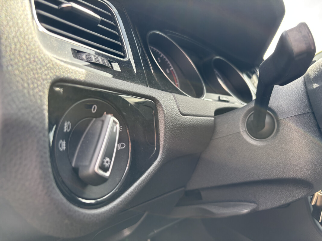 Volkswagen GOLF VII