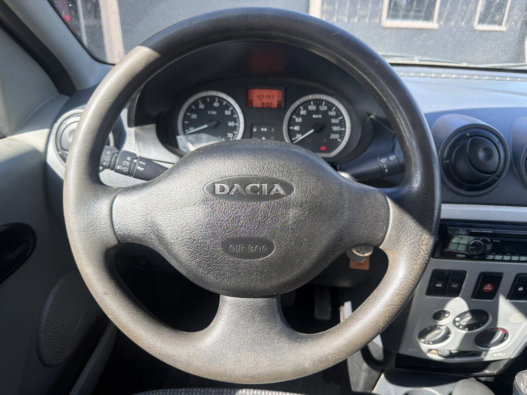 Dacia LOGAN