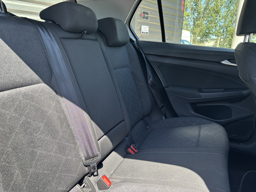 Volkswagen GOLF VIII