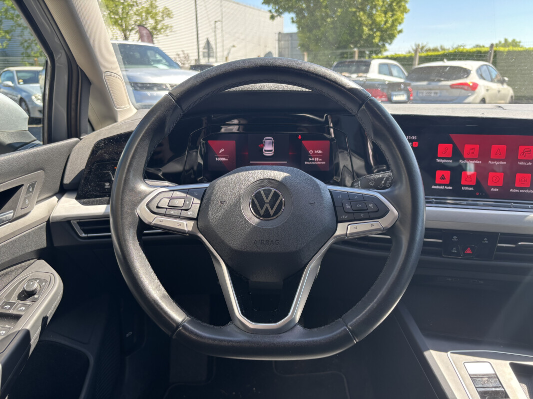 Volkswagen GOLF VIII